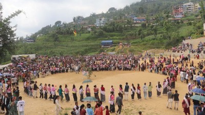 मैझारो सिली प्रदर्शन गर्दै साकेला उभौलीलाई बिदा गरियो  